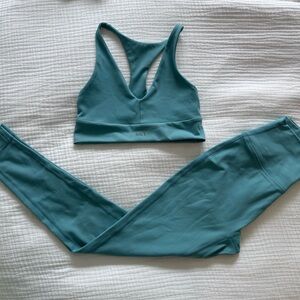 SET Active LuxForm Top & Leggings